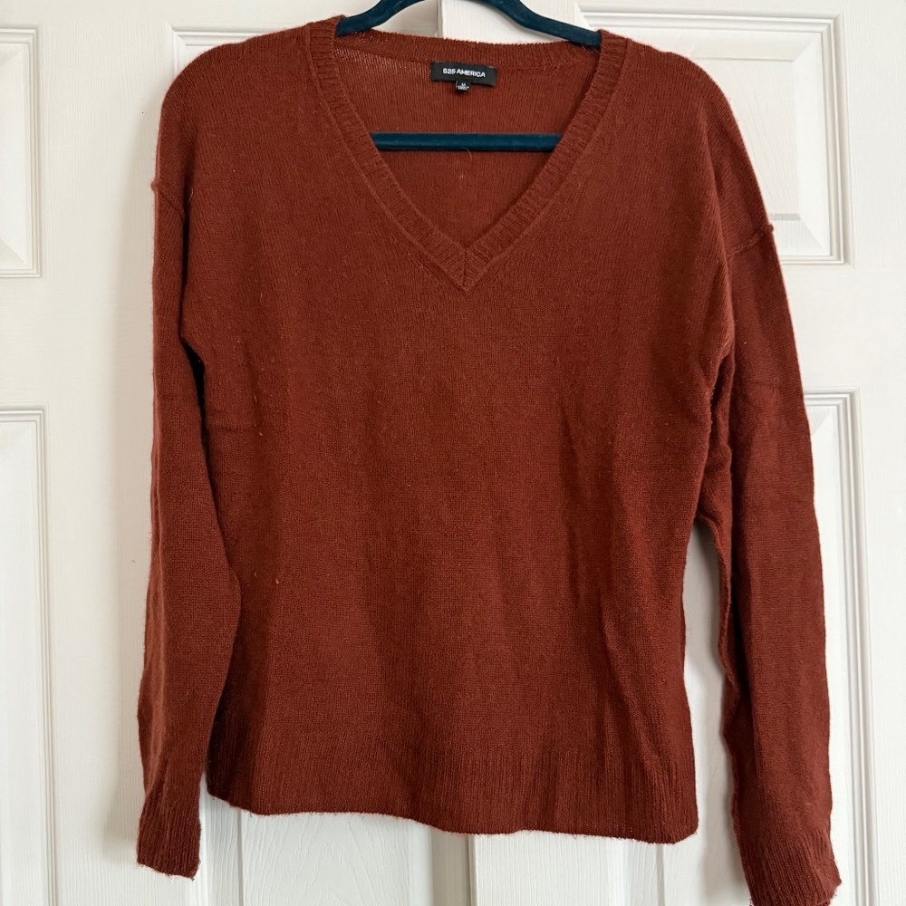 525 America Cashmere Raised Seams Sweater